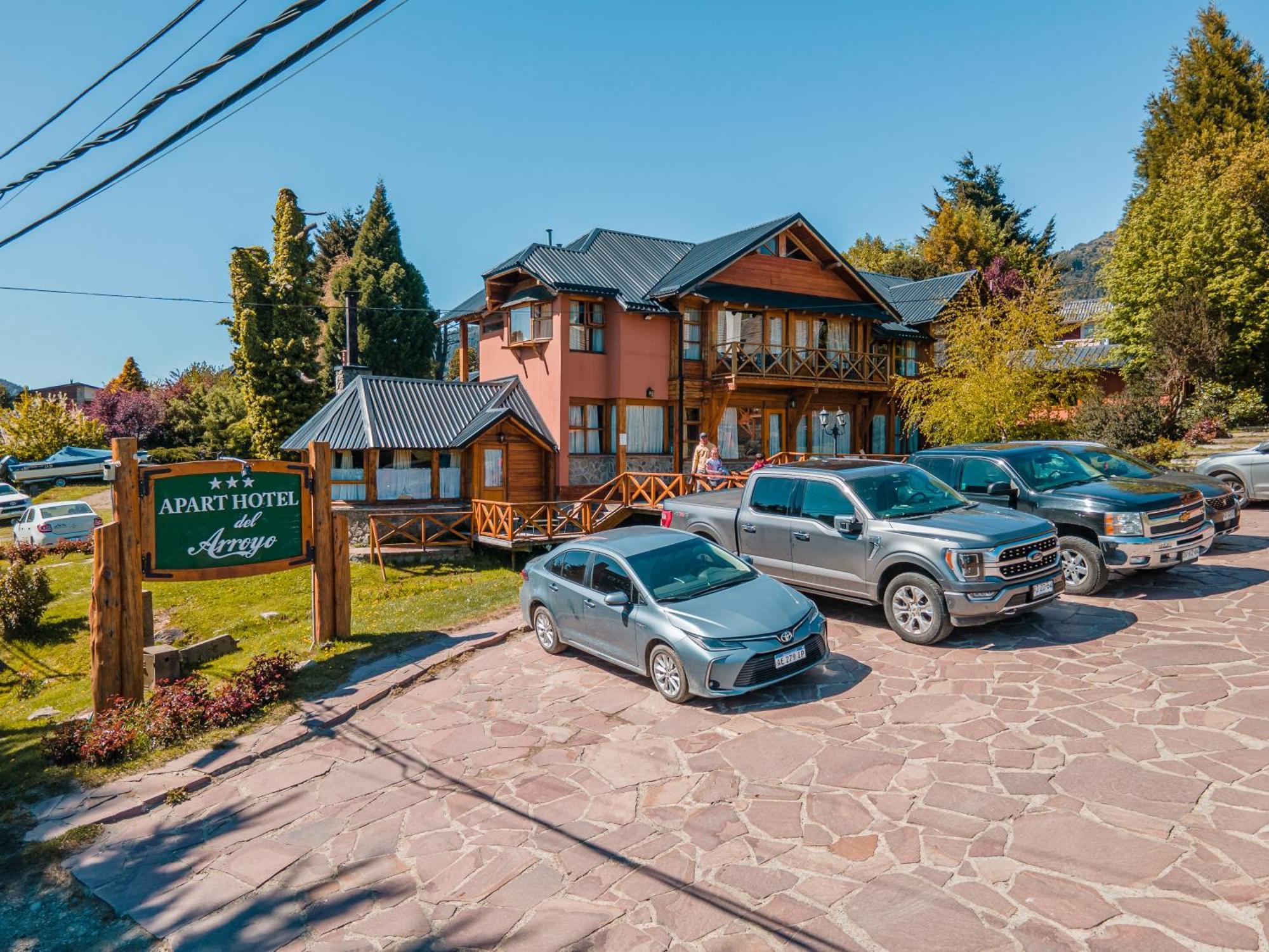 Apart Hotel Del Arroyo Сан-Карлос-де-Барилоче Экстерьер фото
